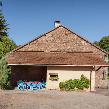 This Antique Semi-detached Farmhouse Ferienhaus